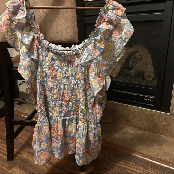 Nanette Lepore Floral Ruffle Sleeve Top With Cap Sleeves. Size 3X - Picture 2 of 9
